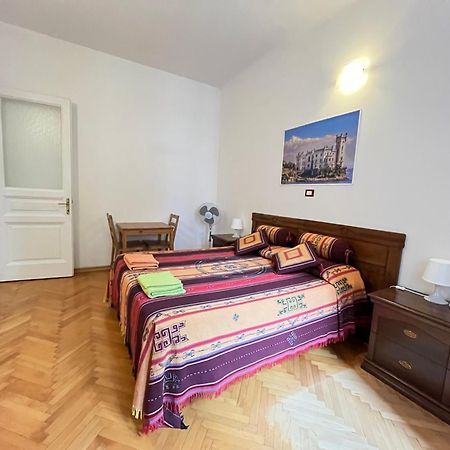 Casa Vacanze Desiderio Trieste Exteriör bild